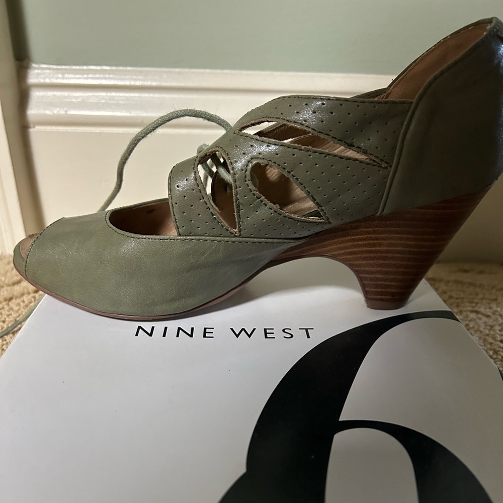 Nine West Size 6 Open Toe